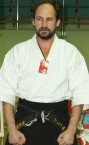 Сильный тренер по карате - преподаватель Александр Борисович.