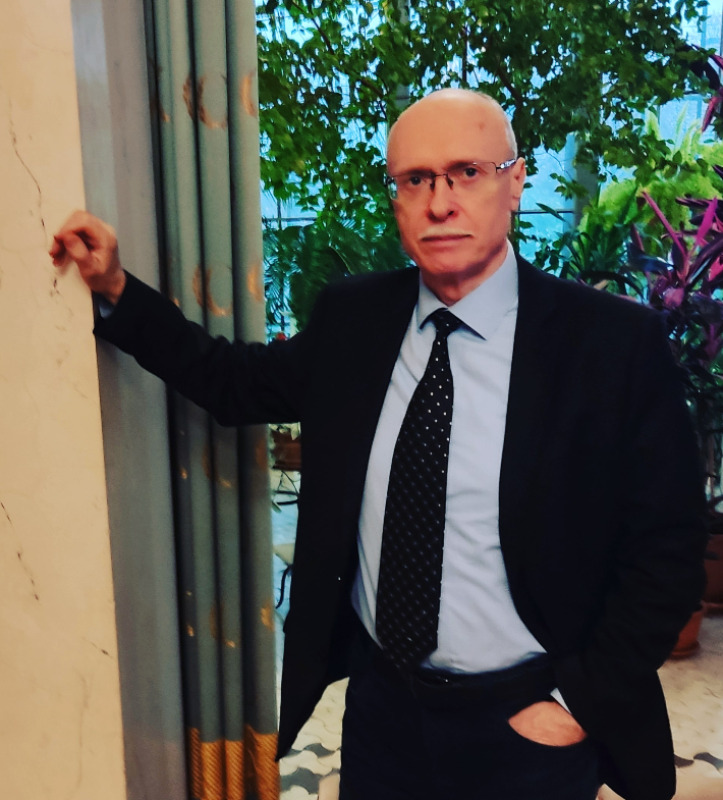 Петр Владимирович