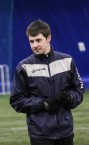 Сильный тренер по футболу - преподаватель Александр Александрович.